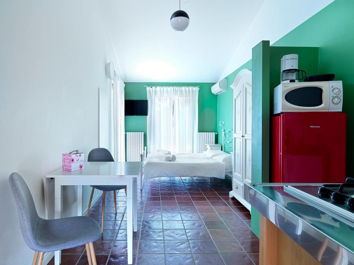 Residence Il Melograno 마네르바 델 가르다 외부 사진